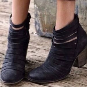 Strappy navy ankle booties